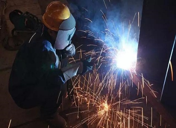 乐竞平台乐竞平台首页_乐竞(中国)制品管加工裂痕的产生因素